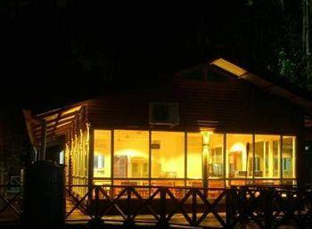 Borneo Nature Lodge SDK Buitenkant foto